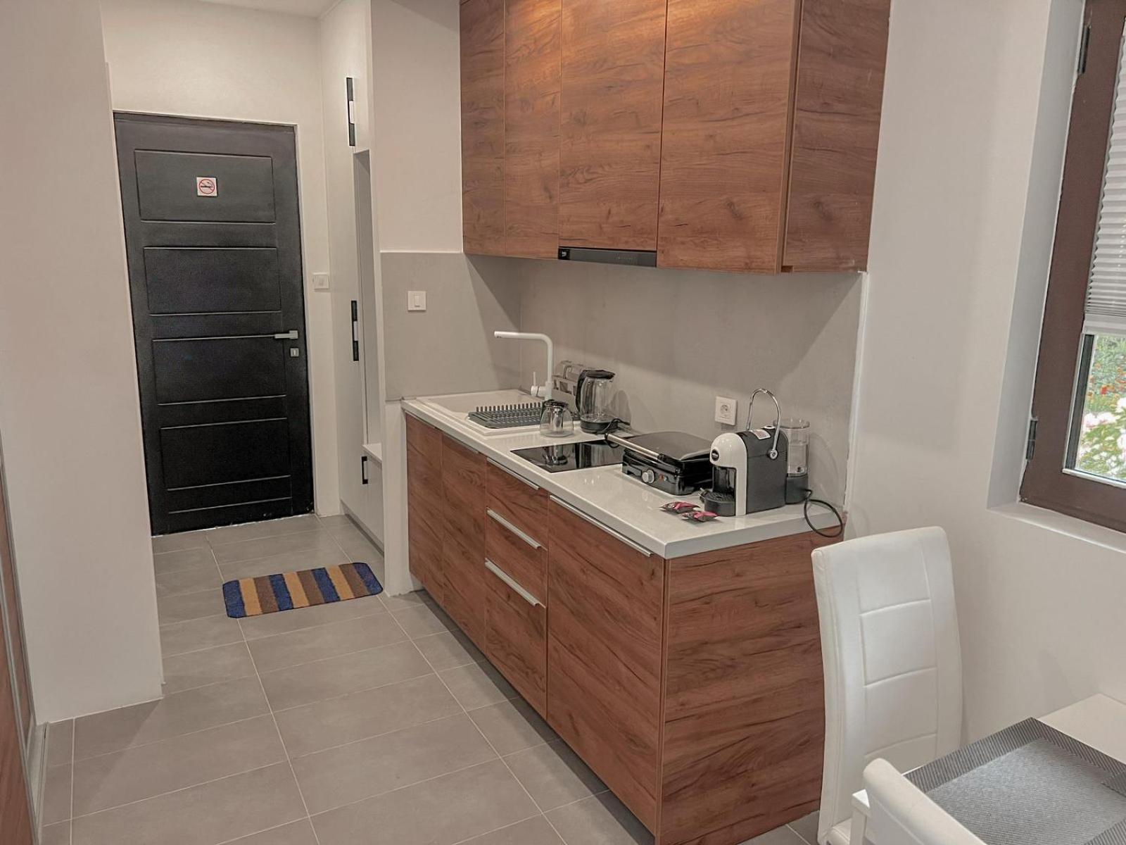 Absolute Adriatic Apartamento Kotor Exterior foto